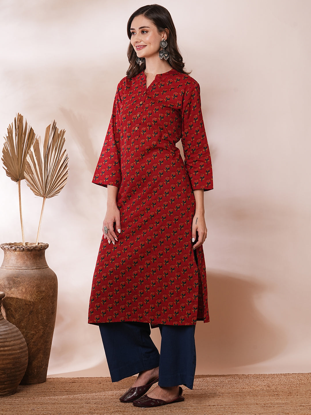 Ethnic Floral Printed Straight Fit Kurta - Red