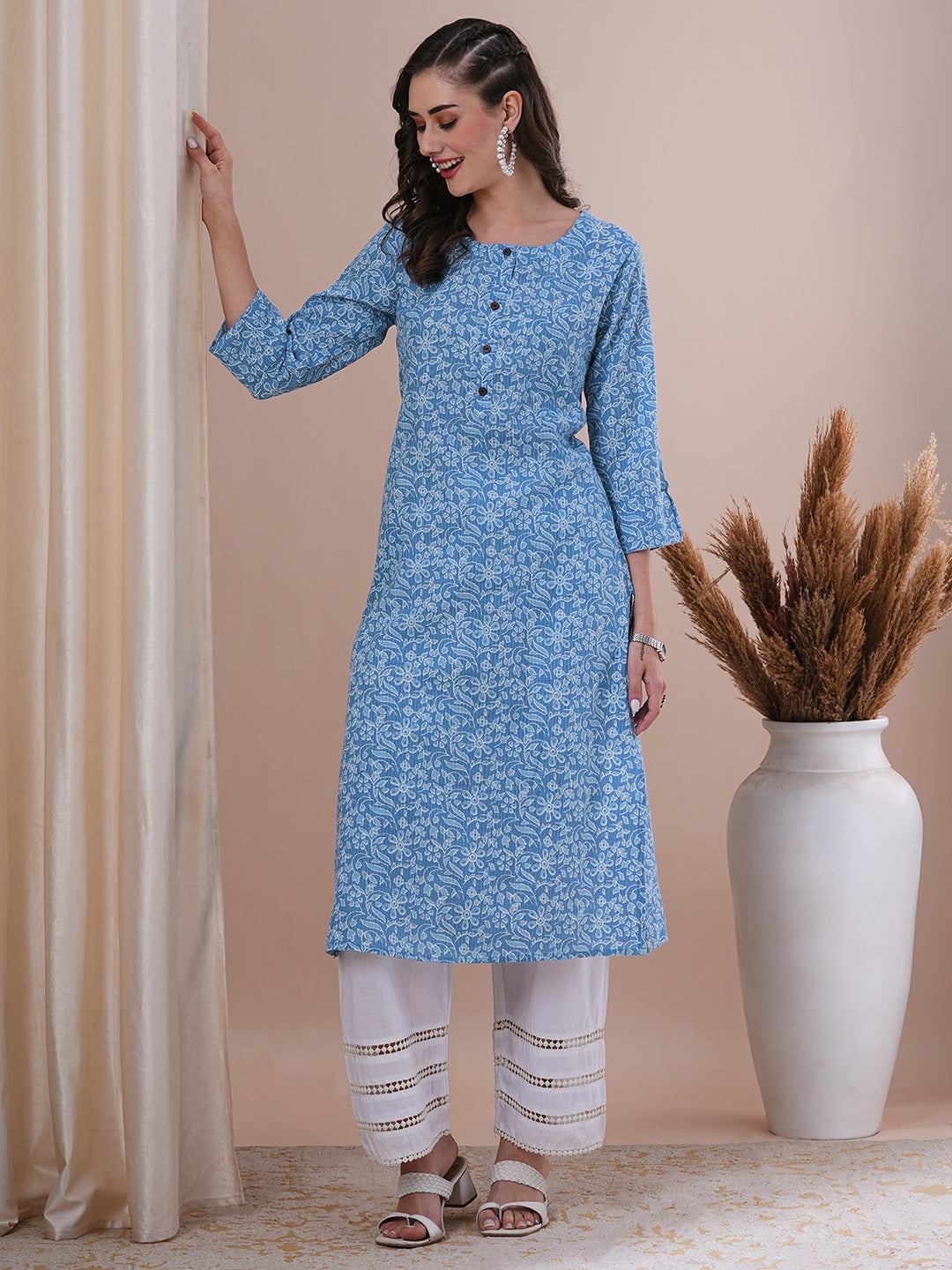 Ethnic Floral Printed Straight Fit Kurta - Blue