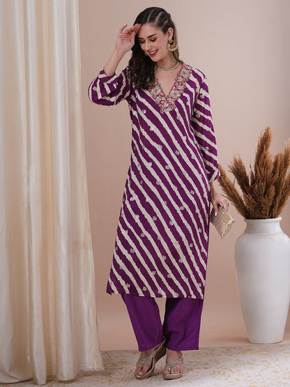 Leheriya Foil Printed & Zari Embroidered Straight Fit Kurta with Pant - Purple