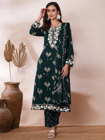 Floral Printed & Thread Embroidered Straight Fit Kurta with Pant & Dupatta - Green