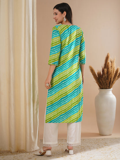 Leheriya Printed & Floral Embroidered Straight Fit Kurta - Green