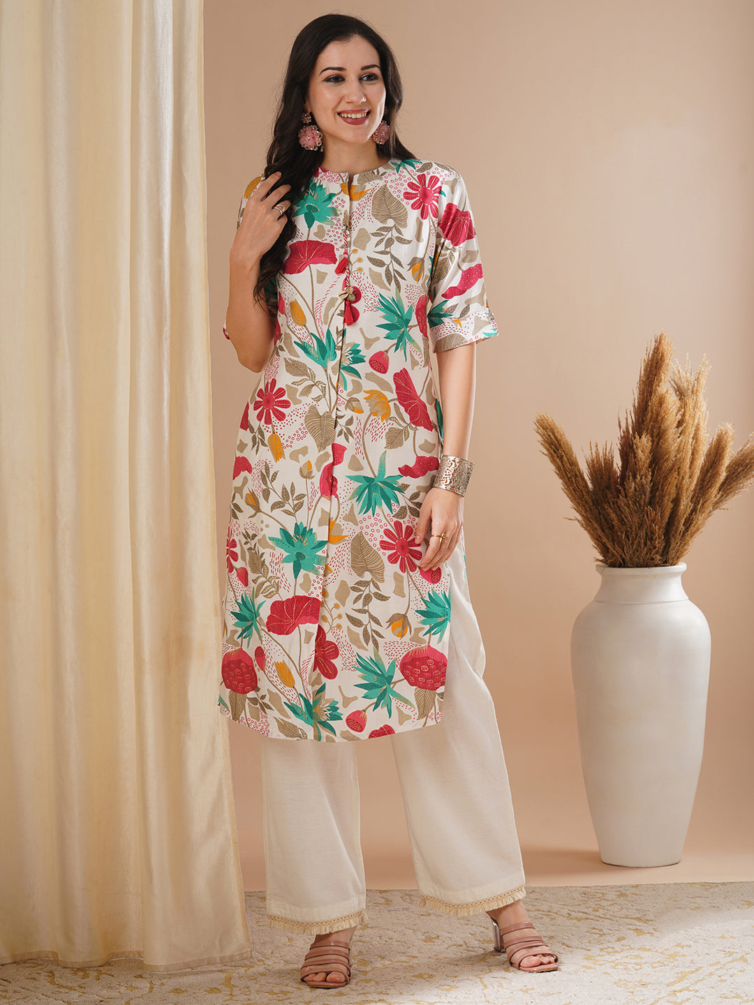 Abstract Floral Foil Printed Straight Fit Kurta - Off White