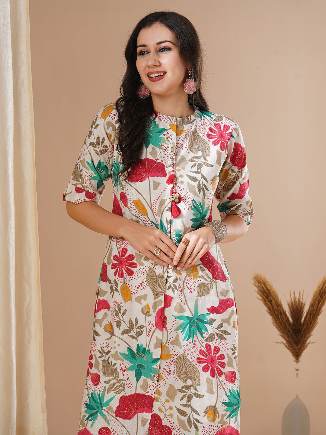 Abstract Floral Foil Printed Straight Fit Kurta - Off White