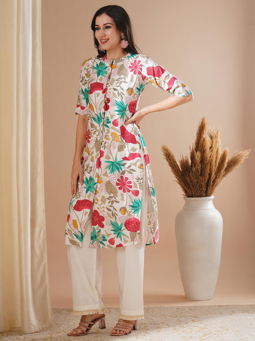 Abstract Floral Foil Printed Straight Fit Kurta - Off White