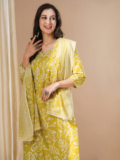 Abstract Floral Printed & Embroidered Straight Kurta with Pant & Dupatta - Green