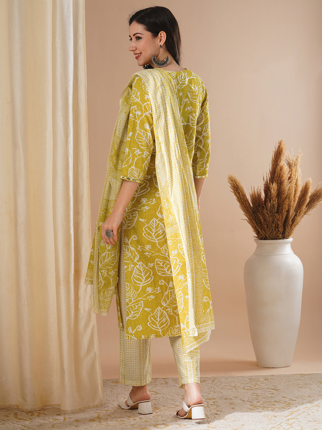 Abstract Floral Printed & Embroidered Straight Kurta with Pant & Dupatta - Green