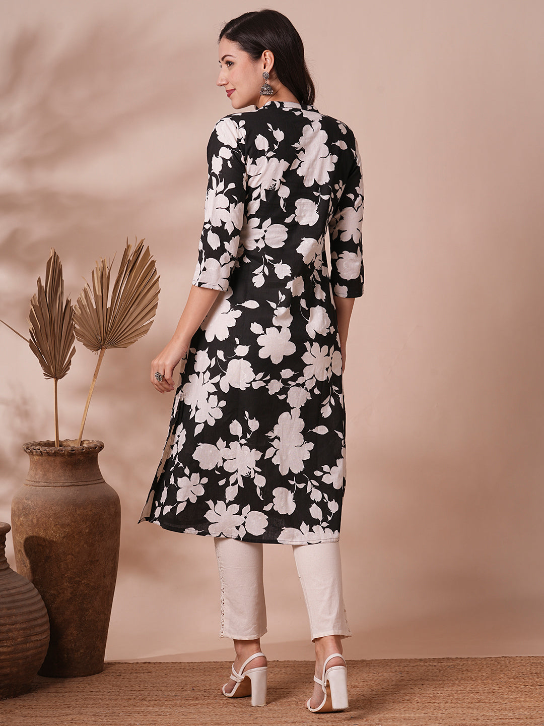 Abstract Floral Printed A-Line Cotton Flax Kurta - Black