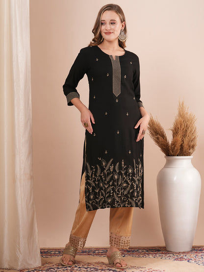 Solid Ethnic Zari Embroidered Straight Fit Kurta - Black