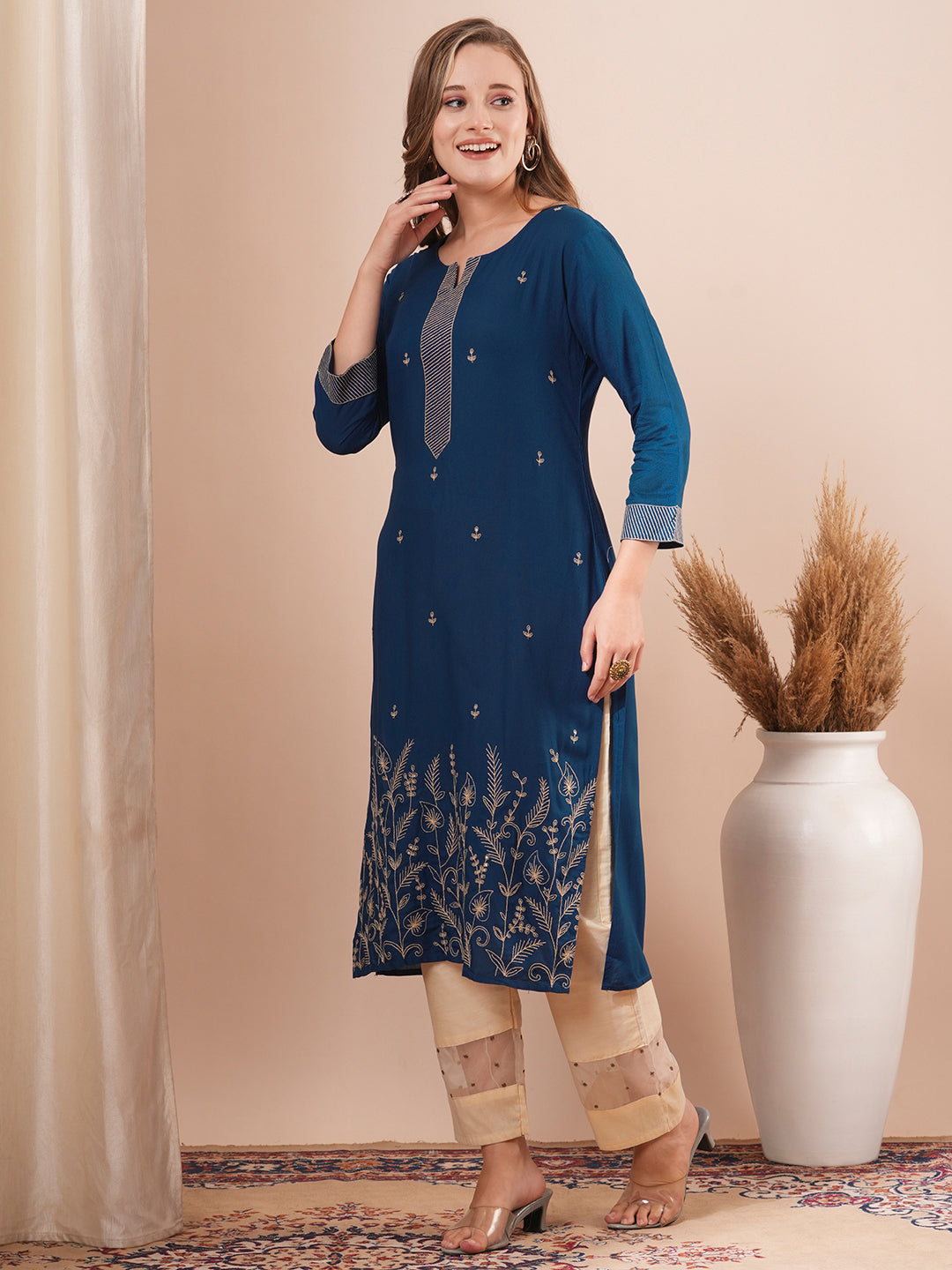 Solid Ethnic Zari Embroidered Straight Fit Kurta - Blue