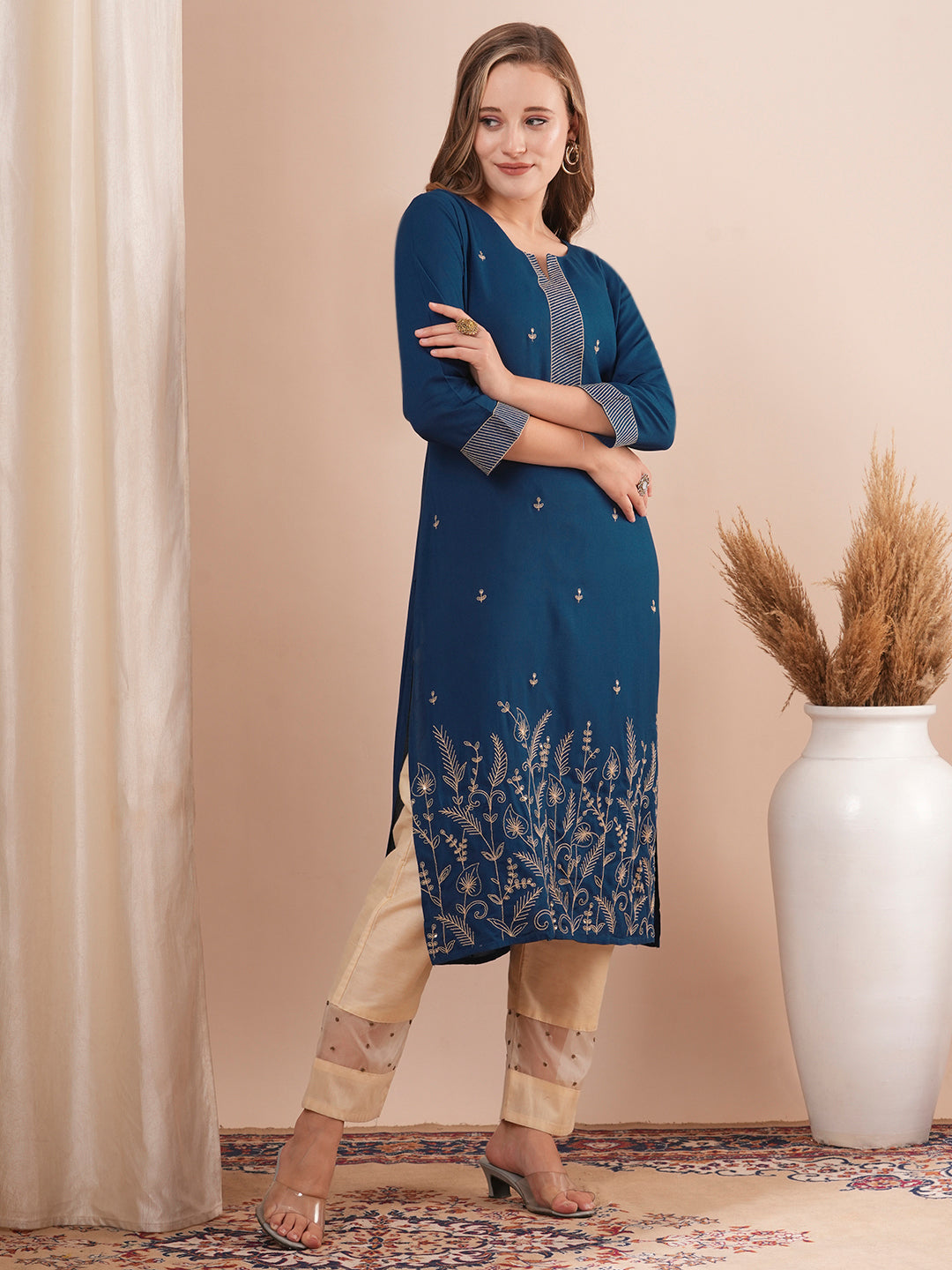 Solid Ethnic Zari Embroidered Straight Fit Kurta - Blue