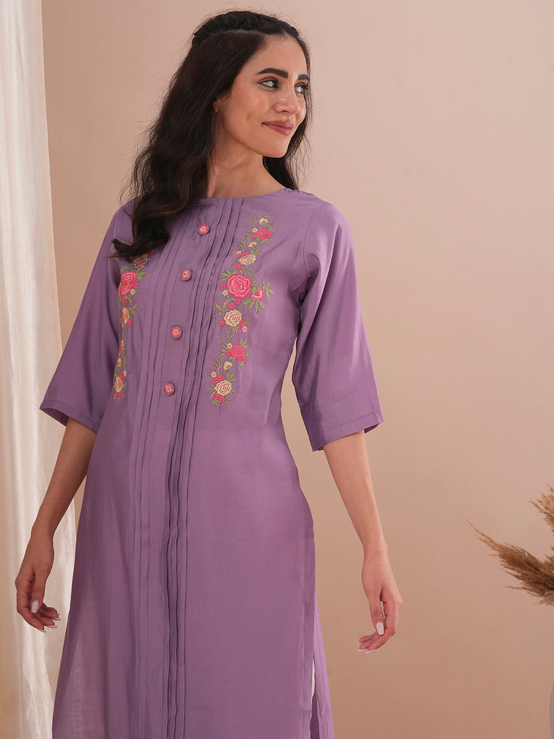 Floral Embroidered Straight Fit Kurta - Purple