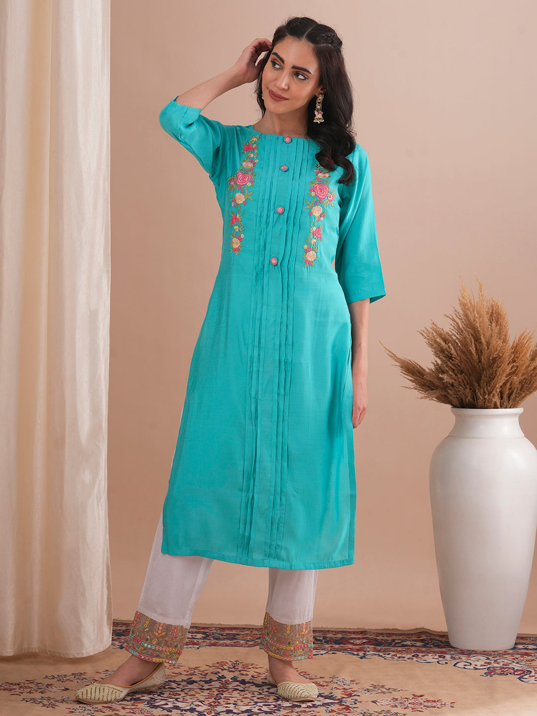 Solid Floral Embroidered Straight Fit Kurta - Turquoise Blue