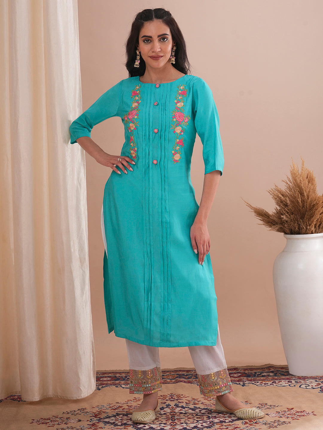 Solid Floral Embroidered Straight Fit Kurta - Turquoise Blue