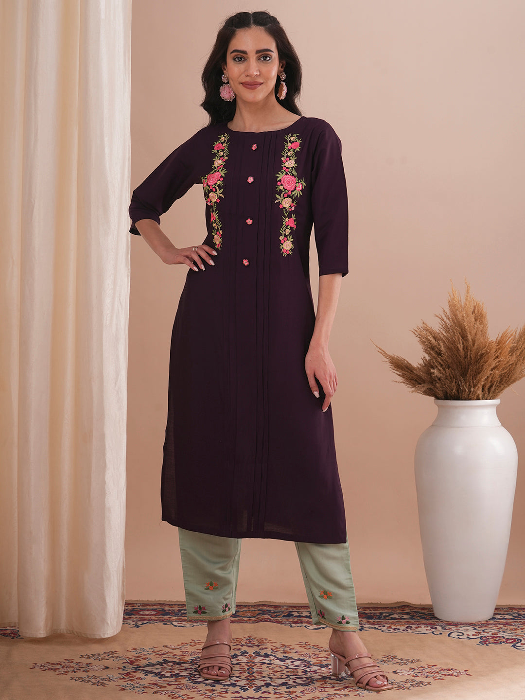 Floral Resham & Zari Embroidered Straight Fit Kurta - Burgundy