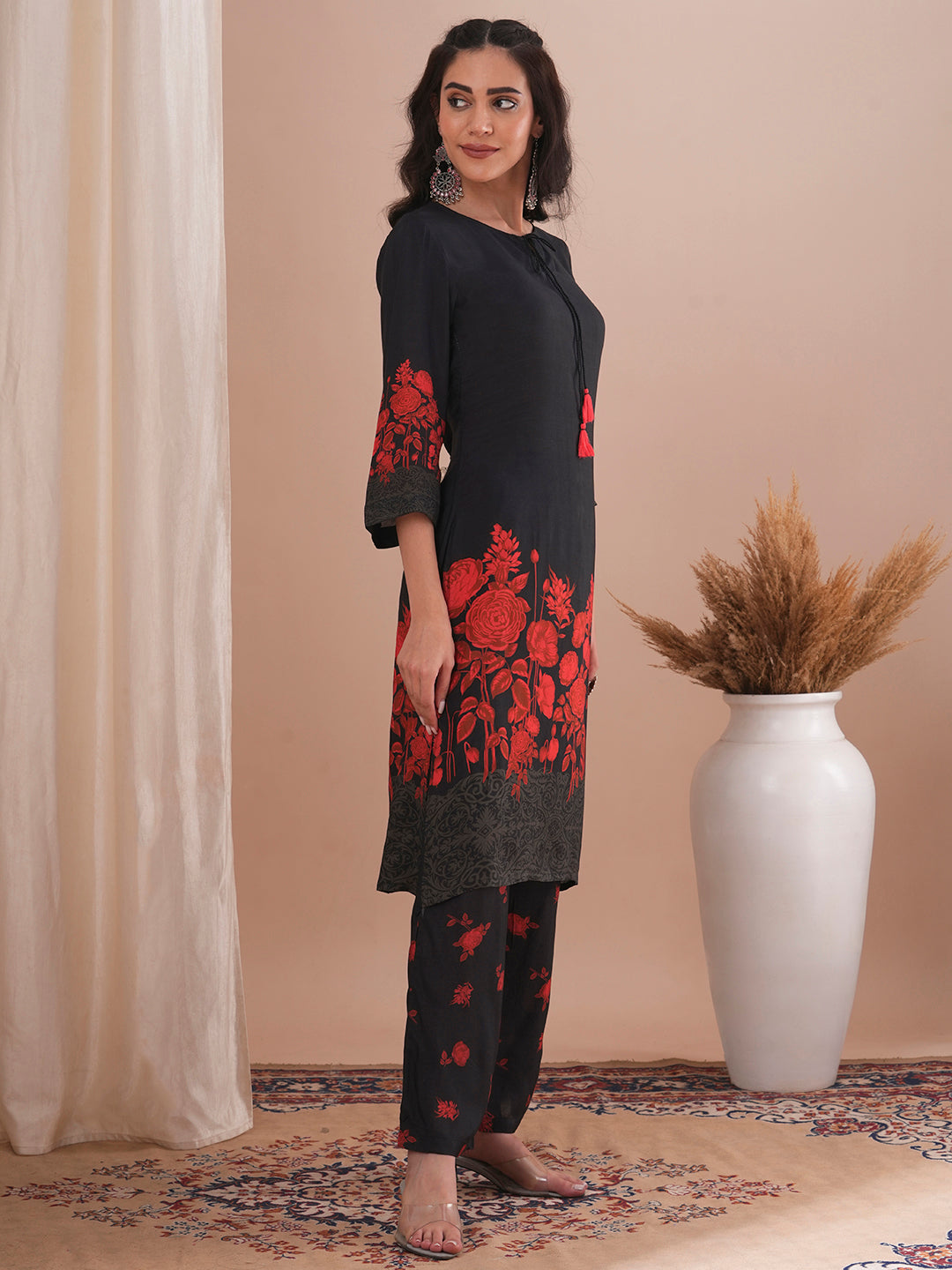 Abstract Floral Printed Straight Fit Kurta with Pant - Black