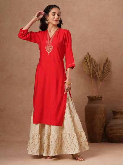 Solid Ethnic Zari Embroidered Straight Fit Kurta - Red