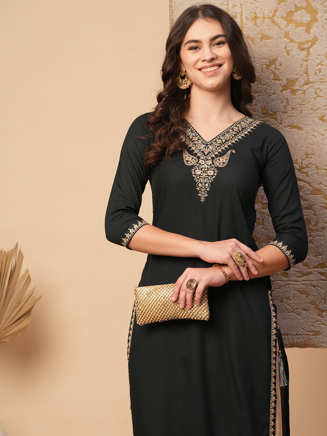 Ethnic Embroidered Straight Fit Kurta - Green