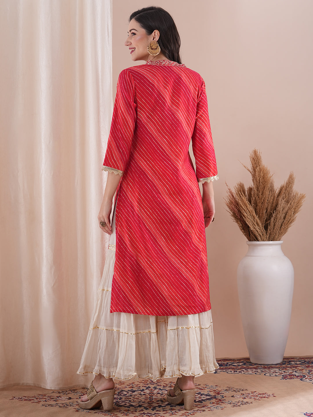 Leheriya Foil Printed & Embroidered Straight Fit Kurta - Red