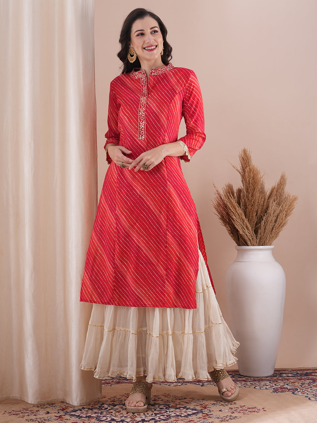 Leheriya Foil Printed & Embroidered Straight Fit Kurta - Red