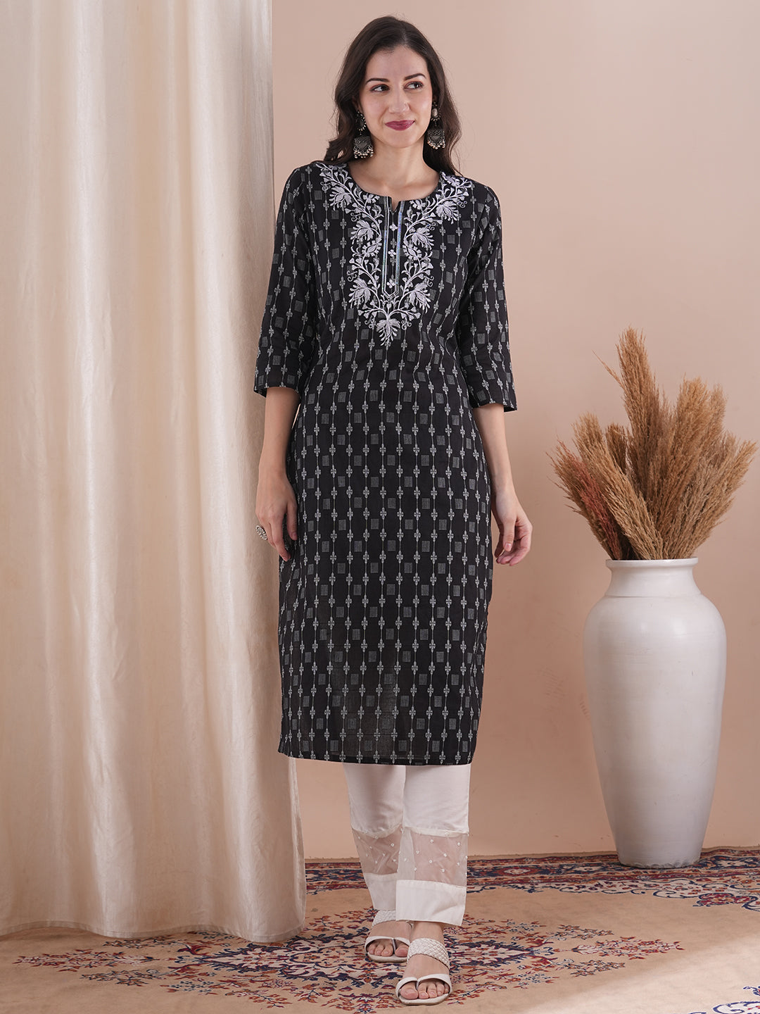 Ethnic Floral Embroidered & Checks Woven Straight Fit Kurta - Black