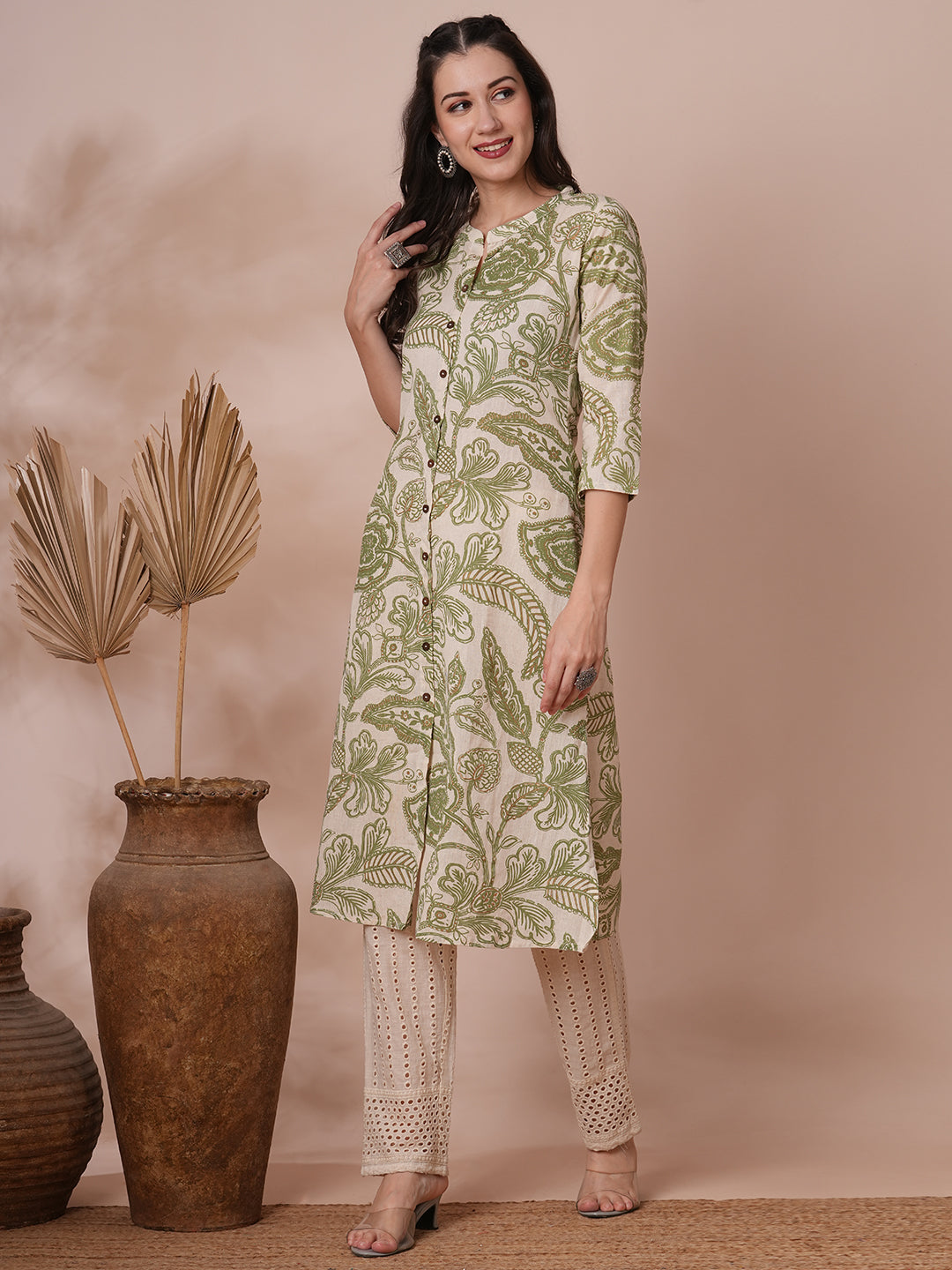 Ethnic Floral Printed Straight Fit Kurta - Off White