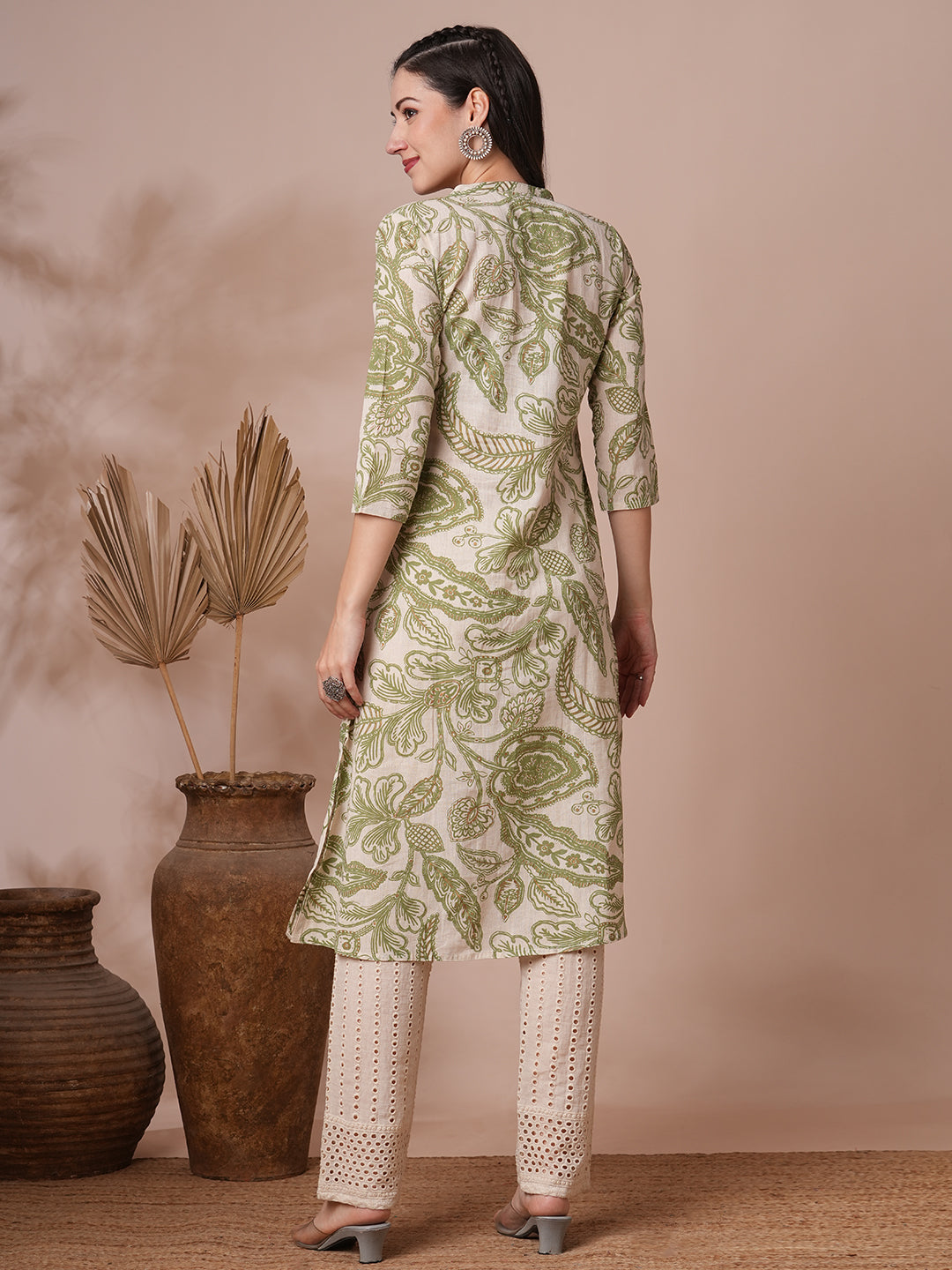 Ethnic Floral Printed Straight Fit Kurta - Off White