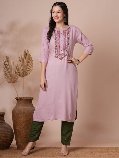 Solid Floral Hand Embroidered Straight Fit Kurta - Lavender