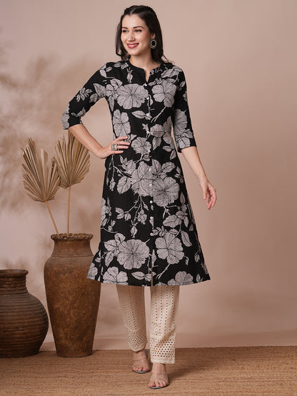 Ethnic Floral Printed Straight Fit Kurta - Black