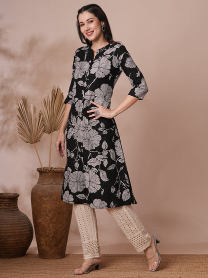 Ethnic Floral Printed Straight Fit Kurta - Black