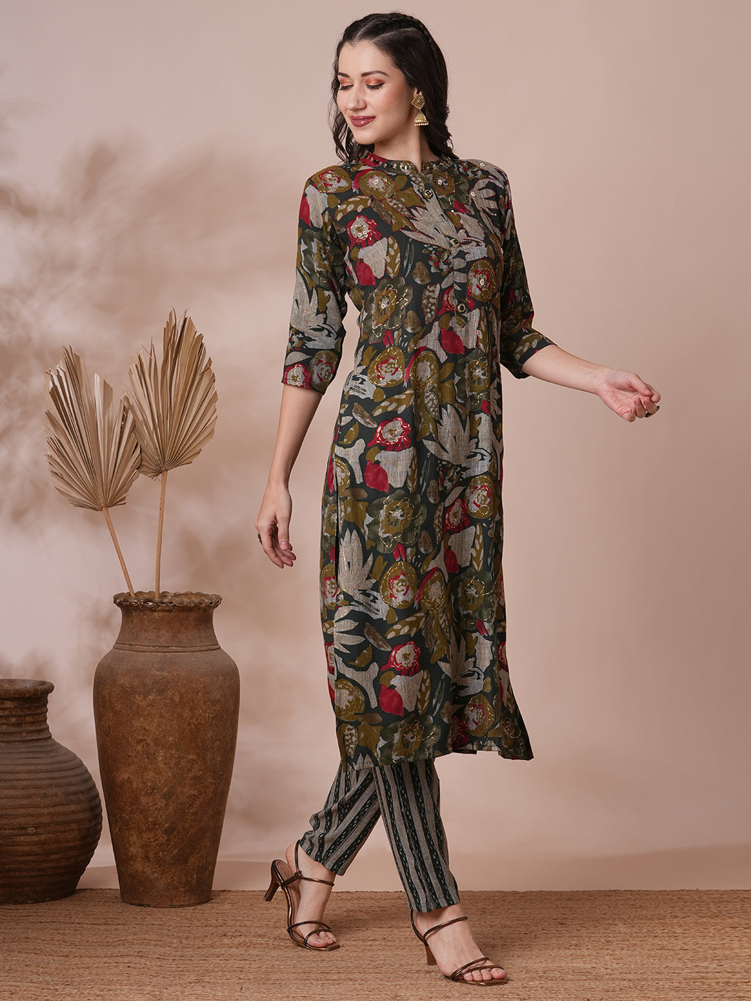 Abstract Floral Foil Printed & Embroidered Straight Fit Kurta with Pant - Green