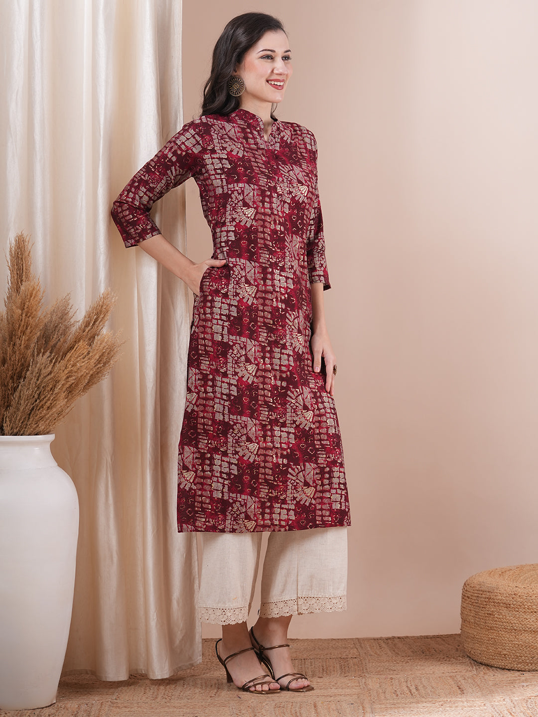 Abstract Floral Foil Printed Straight Fit Kurta - Maroon