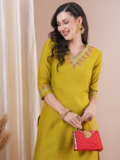 Solid Ethnic Floral Embroidered Straight Fit Kurta - Lime Green