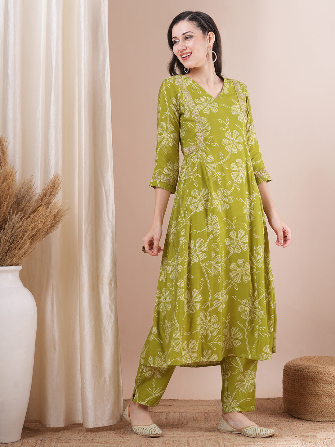 Ethnic Bandhani Printed & Embroidered A-Line Paneled Co-ord Set - Green