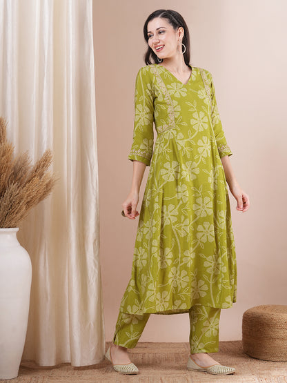 Ethnic Bandhani Printed & Embroidered A-Line Paneled Co-ord Set - Green