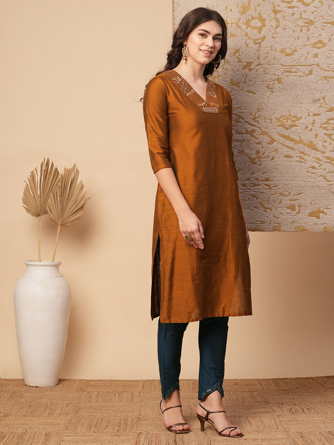 Solid Ethnic Embroidered Straight Fit Kurta with Pant - Brown