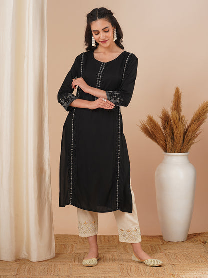 Floral Embroidered Straight Fit Kurta - Black