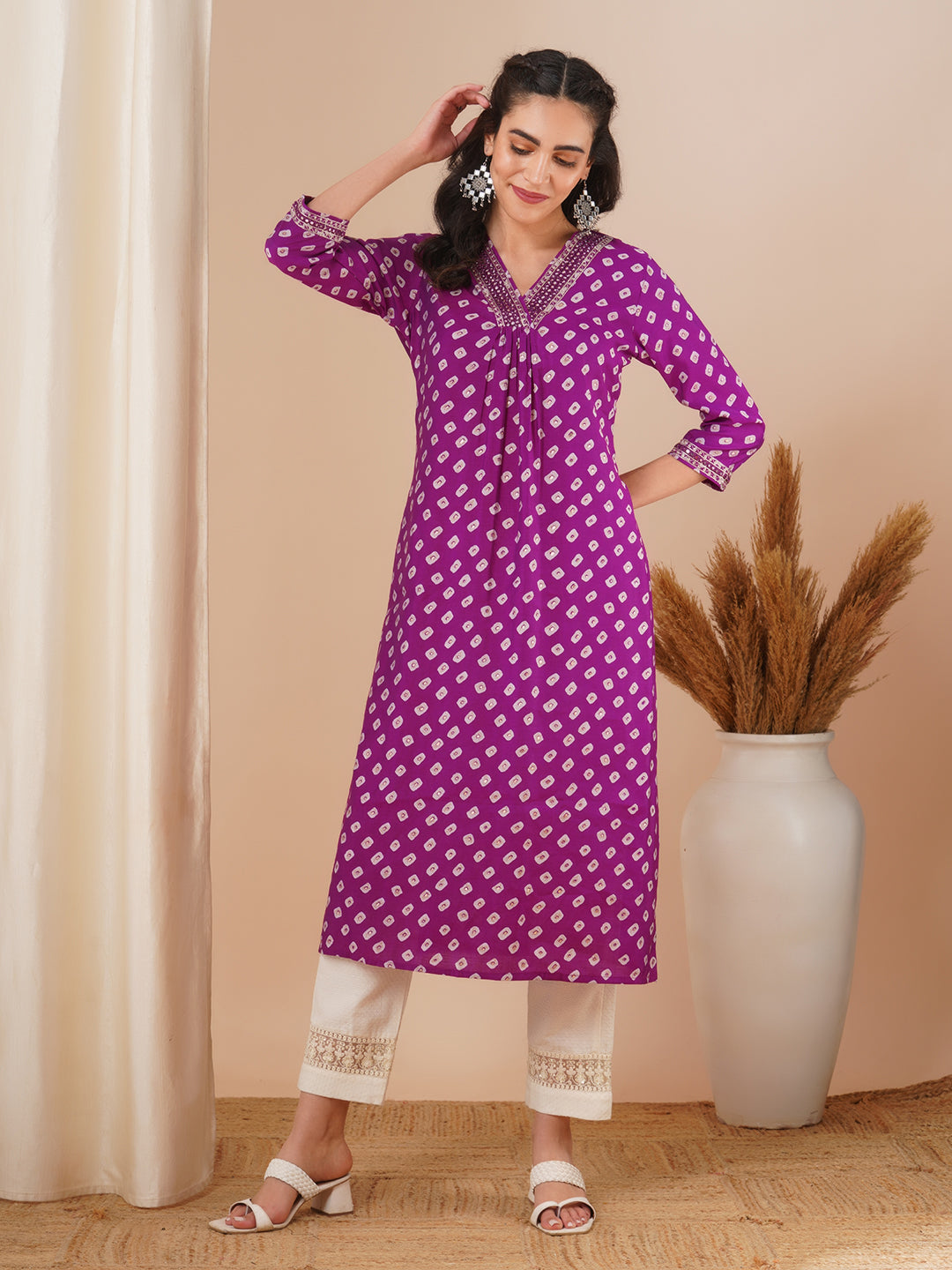 Ethnic Bandhani Foil Printed & Embroidered Straight Fit Kurta - Purple