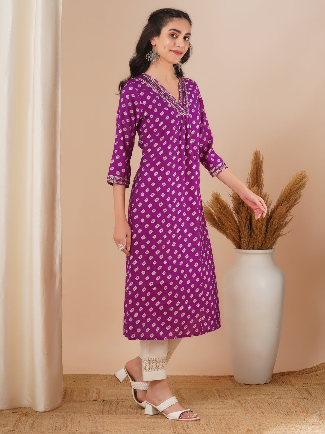 Ethnic Bandhani Foil Printed & Embroidered Straight Fit Kurta - Purple