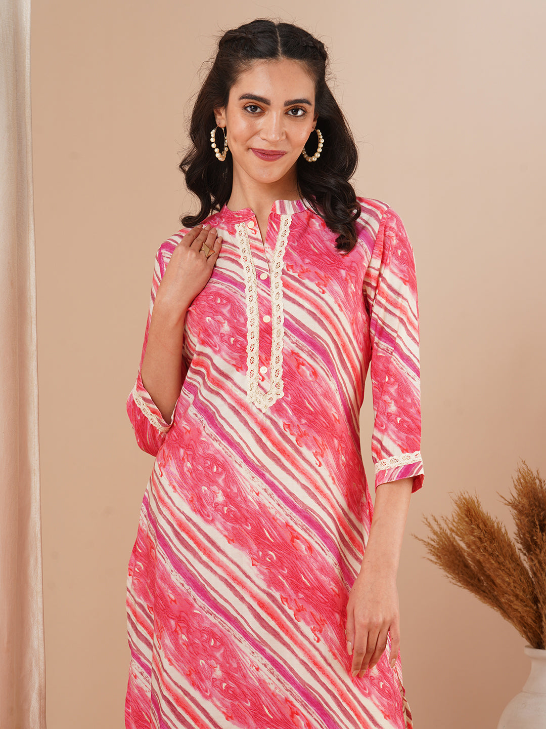 Ethnic Stripes Printed Straight Fit Kurta - Pink