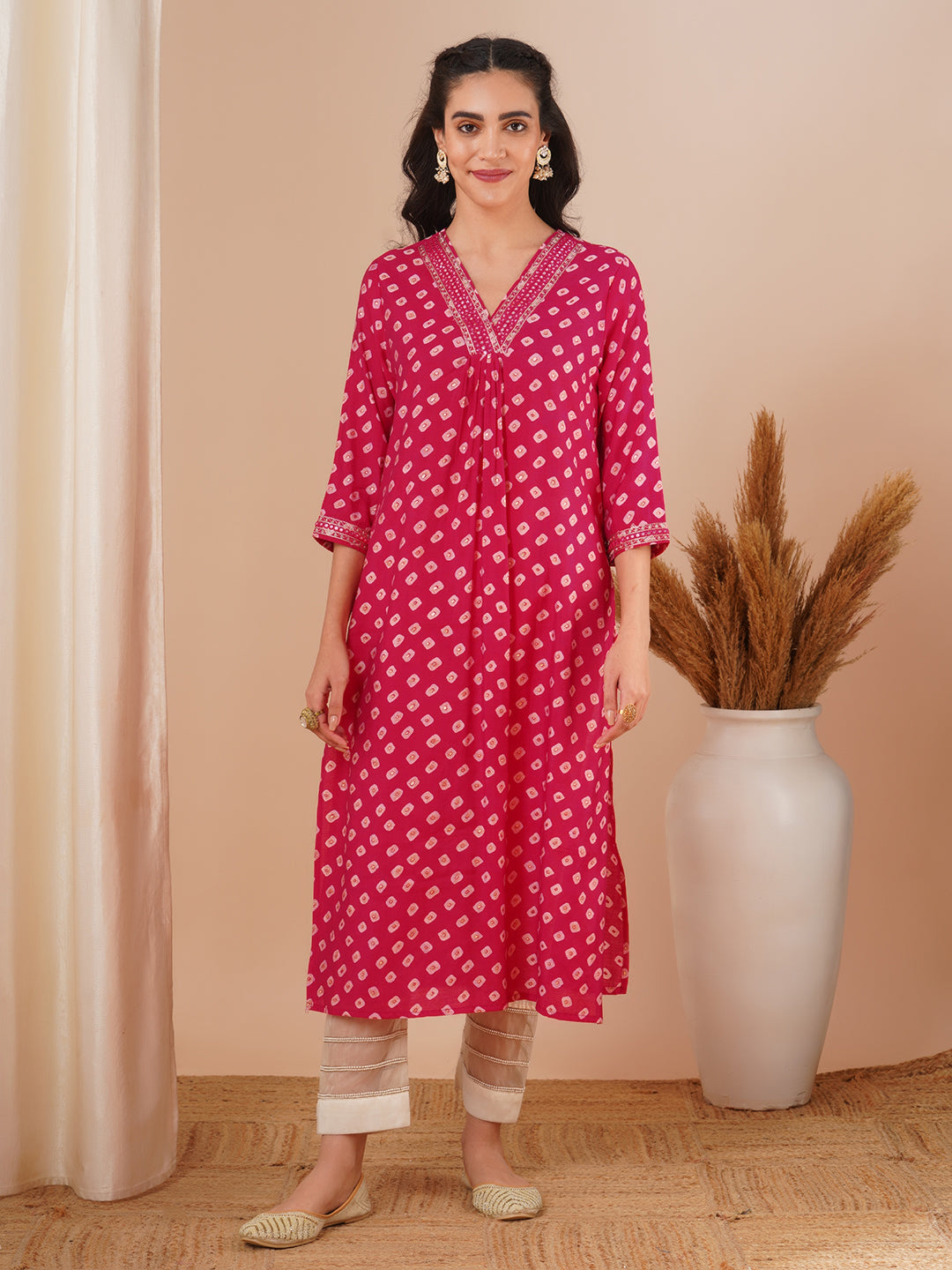 Ethnic Bandhani Foil Printed & Embroidered Straight Fit Kurta - Pink