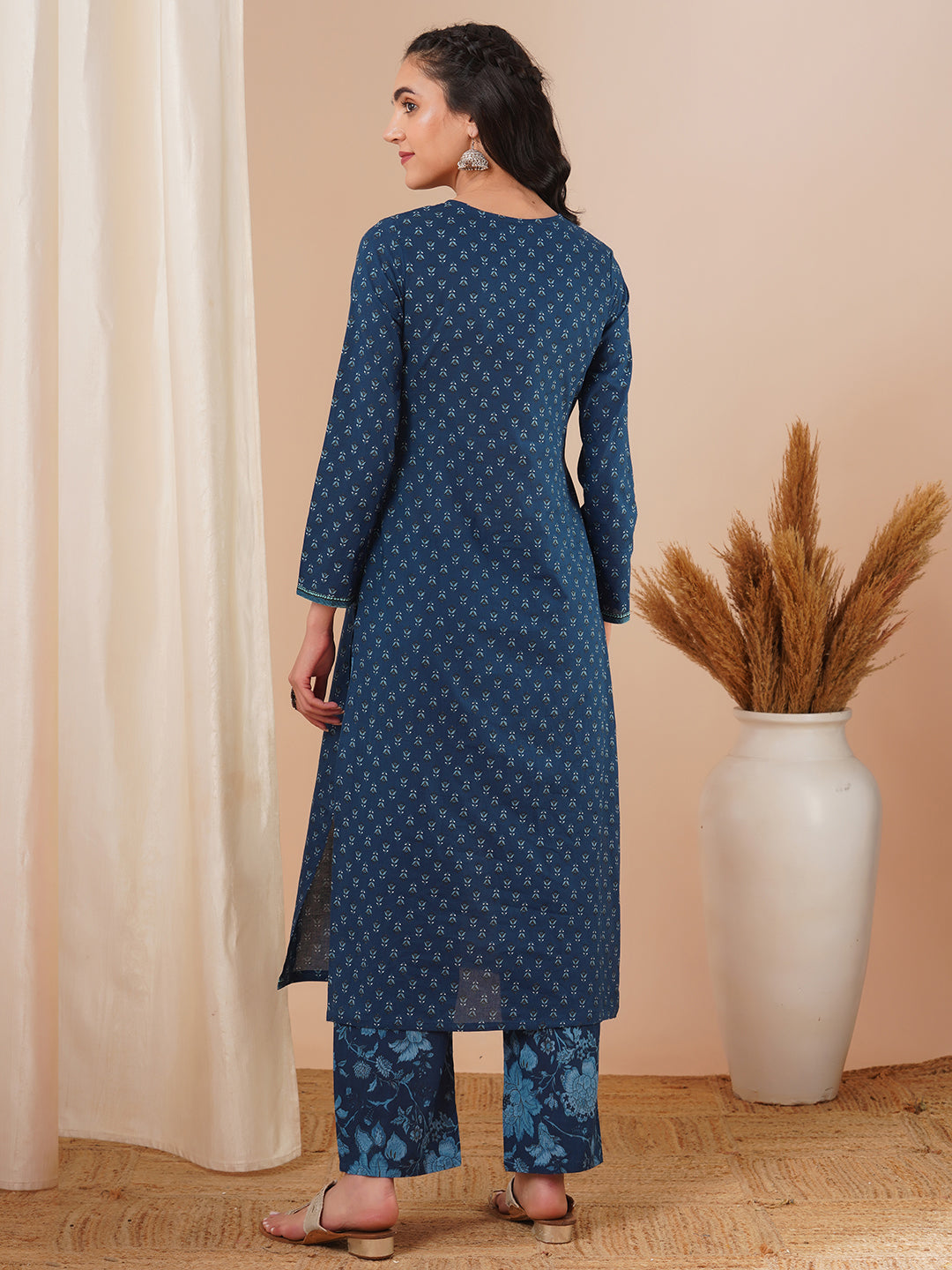 Ethnic Floral Printed Straight Fit Kurta with Pant - Blue