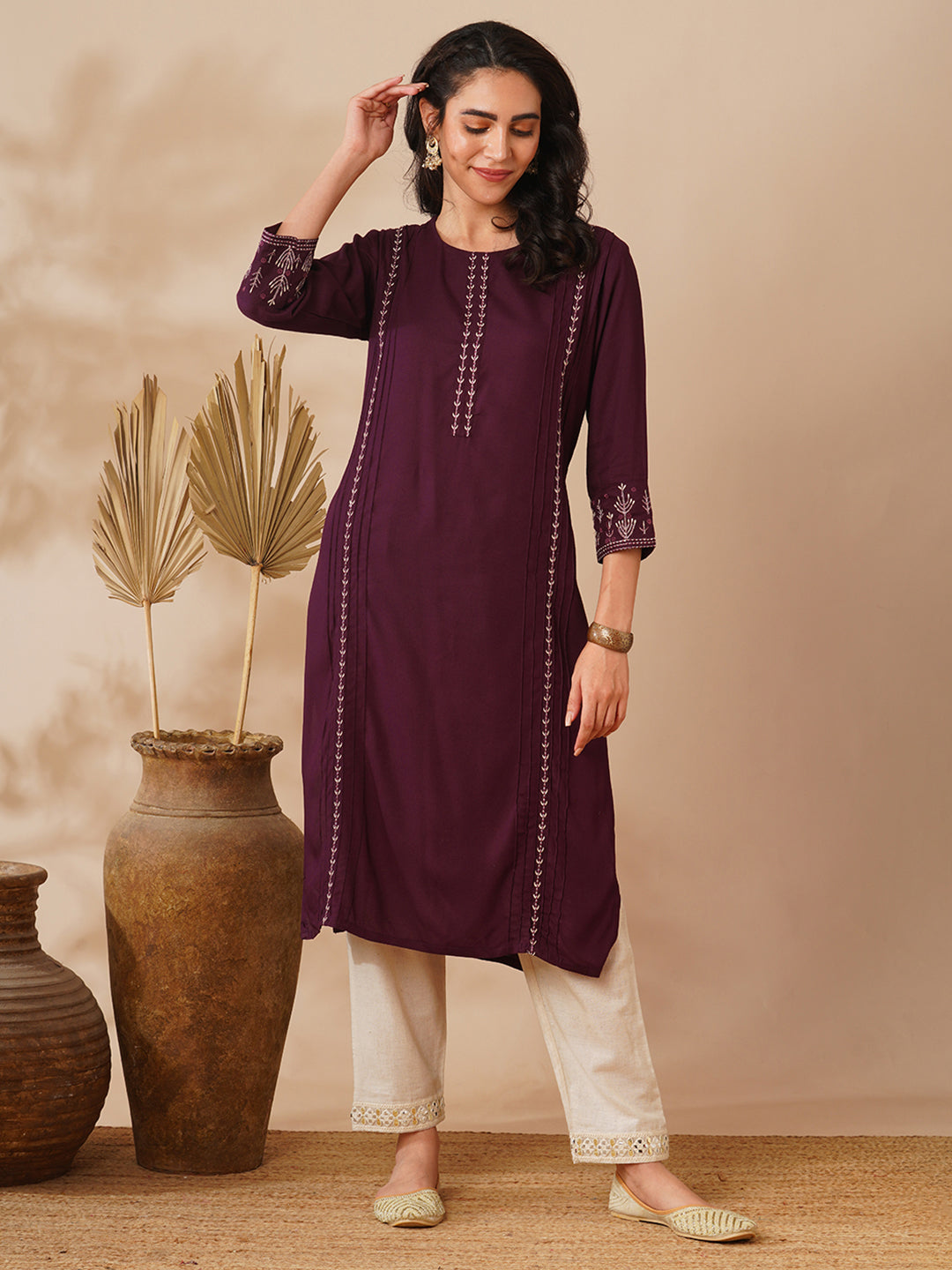 Floral Embroidered Straight Fit Kurta - Burgundy