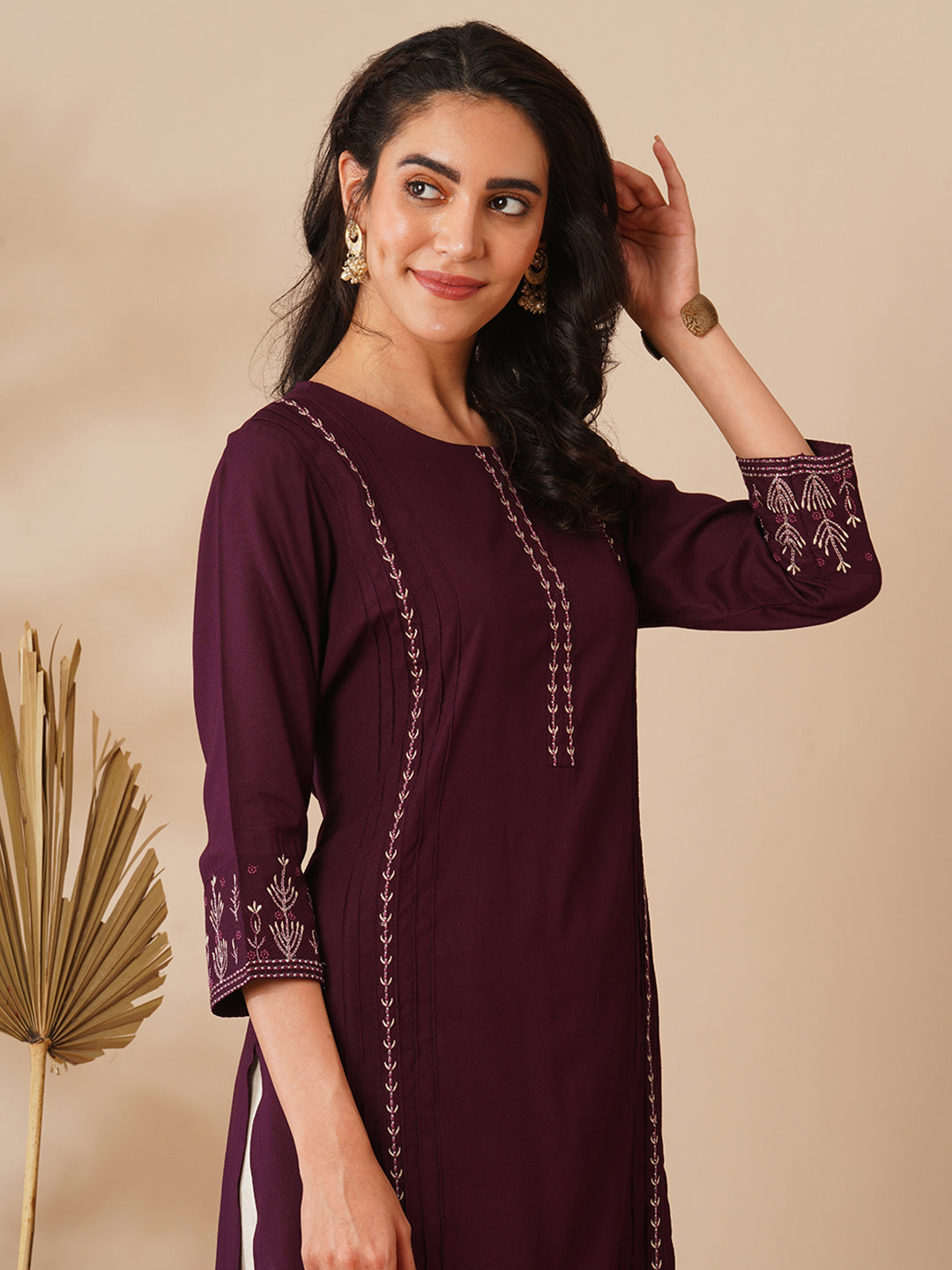 Floral Embroidered Straight Fit Kurta - Burgundy