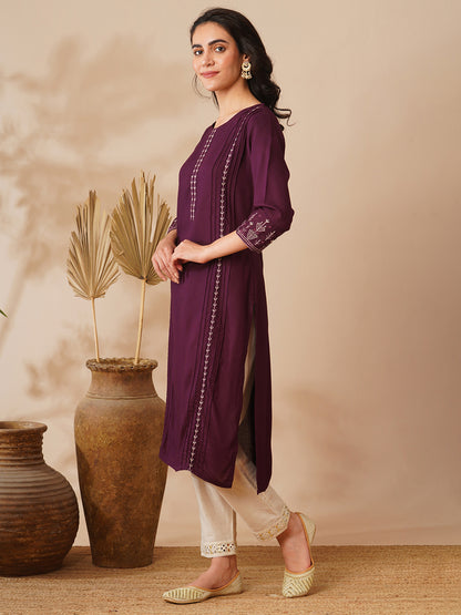 Floral Embroidered Straight Fit Kurta - Burgundy