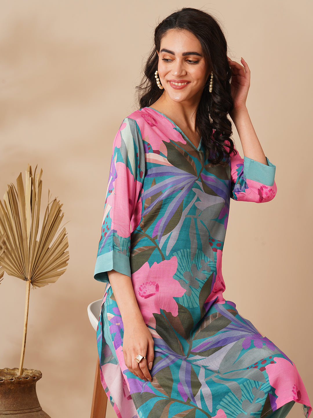 Abstract Floral Printed Straight Fit Kurta with Palazzo- Multi