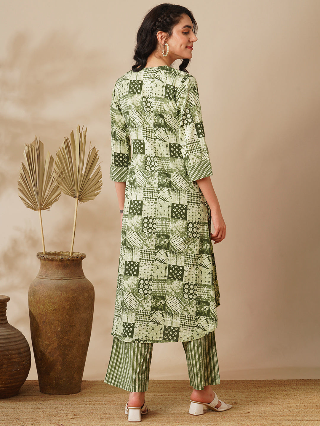 Ethnic Geometric Printed A-Line Kurta with Pant - Green