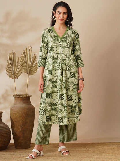 Ethnic Geometric Printed A-Line Kurta with Pant - Green