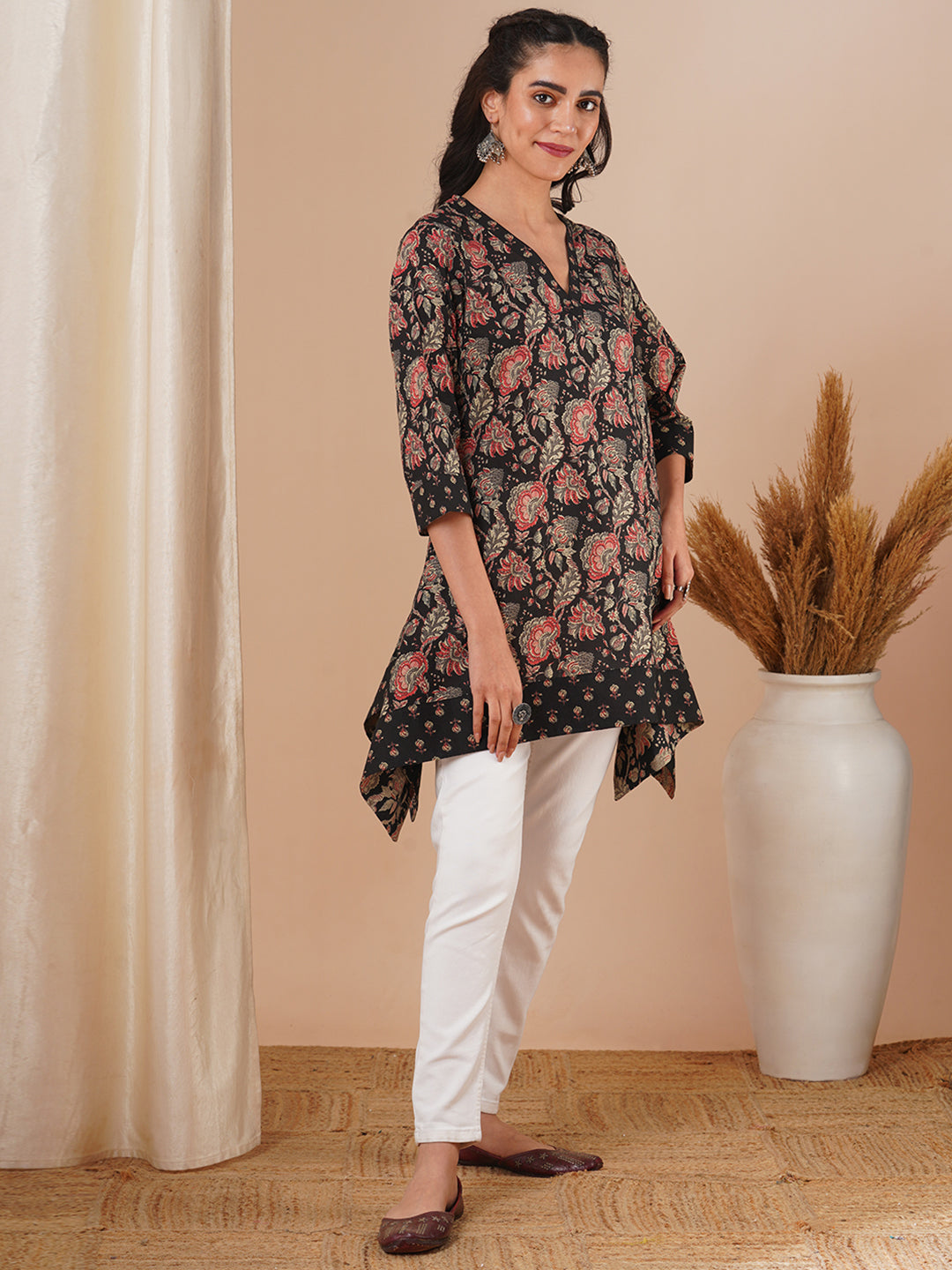 Ethnic Floral Printed A-Line Kurti - Black