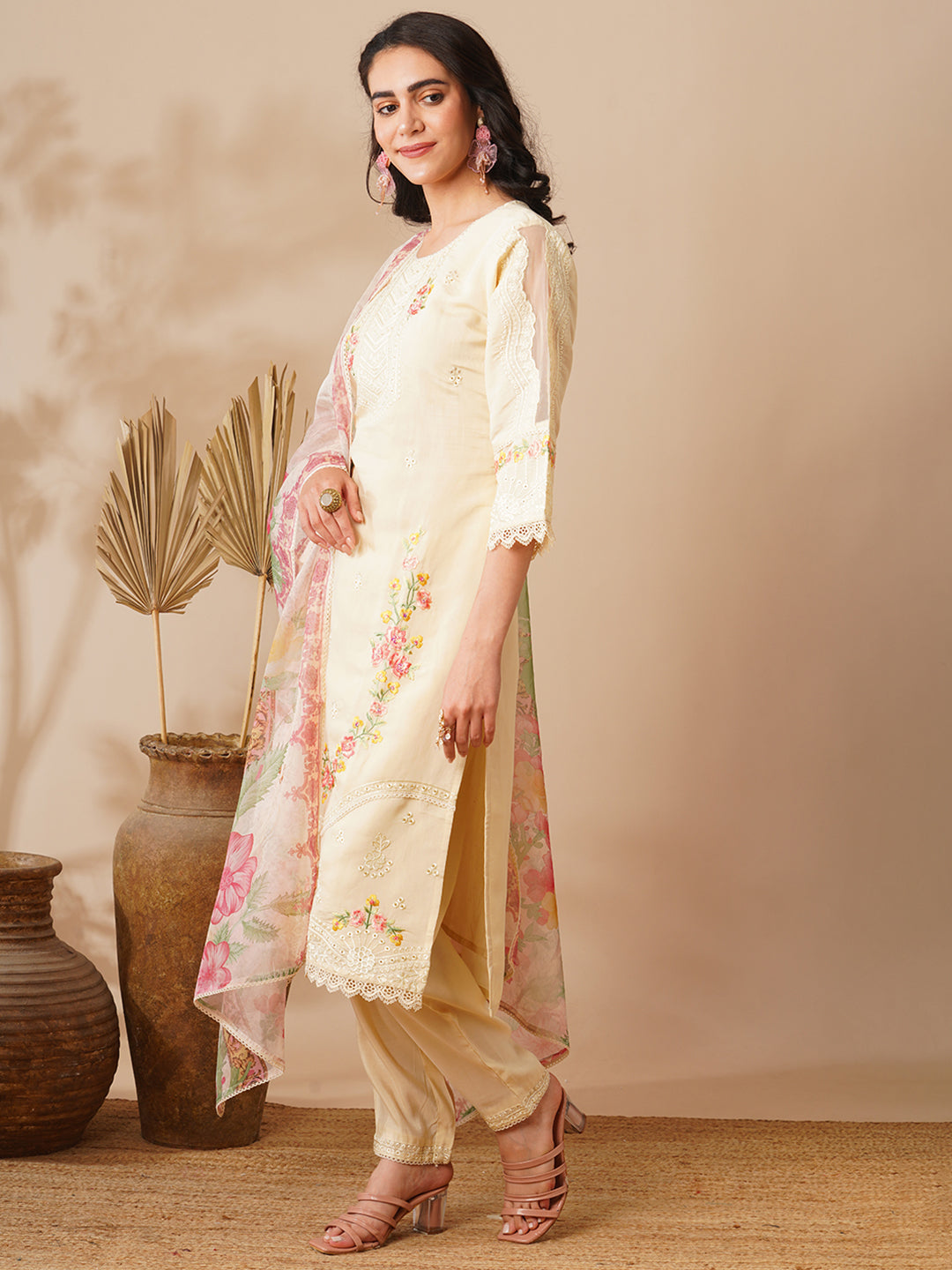 Solid Floral Embroidered Straight Fit Kurta with Pant & Dupatta - Off White