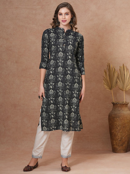 Ethnic Floral Printed Straight Fit Kurta - Black